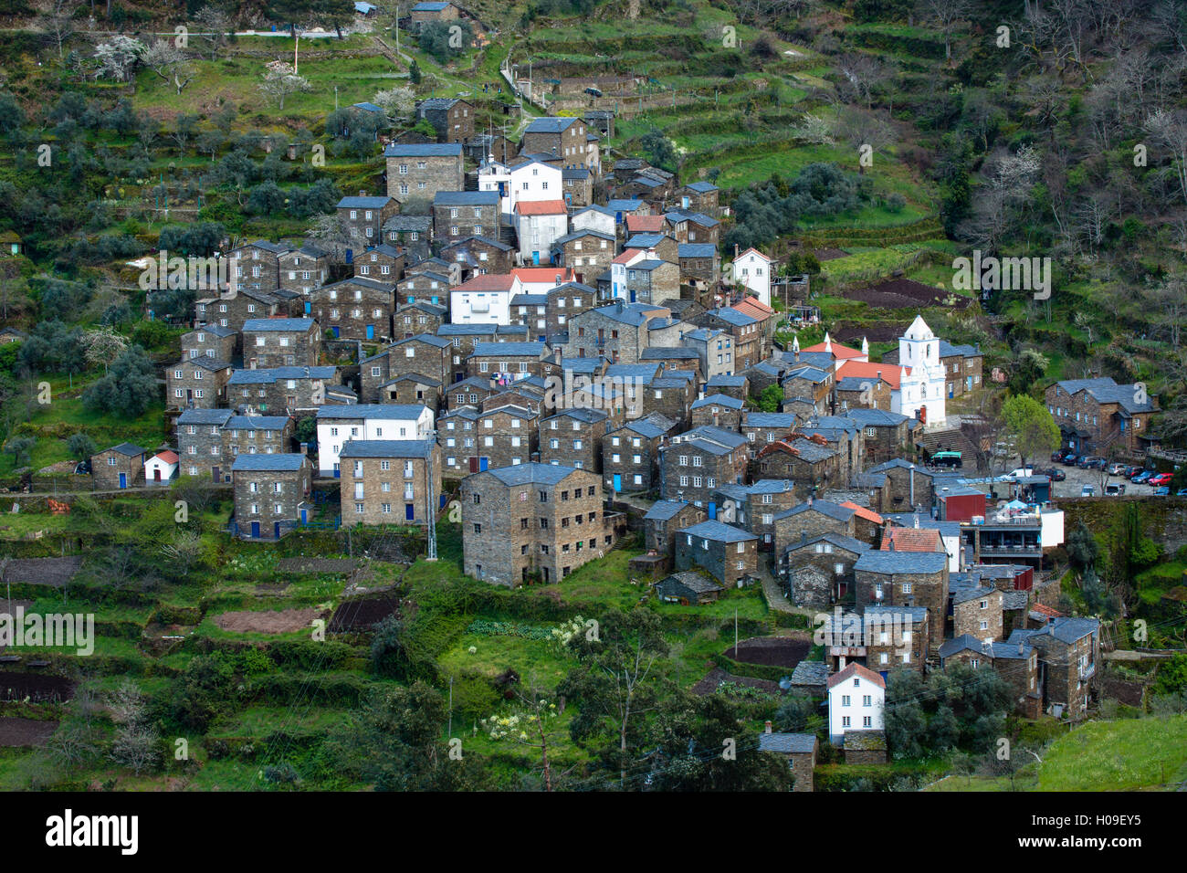Le village médiéval de Monsanto dans la municipalité d'Idanha-a-Nova, Monsanto, Beira, Portugal, Europe Banque D'Images