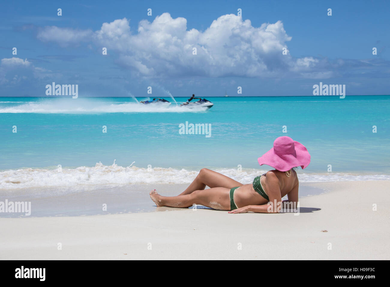 Admire le tourisme, la mer turquoise des Caraïbes, Jolly Beach Antigua, Antigua et Barbuda, Iles sous le vent, Antilles, Caraïbes Banque D'Images