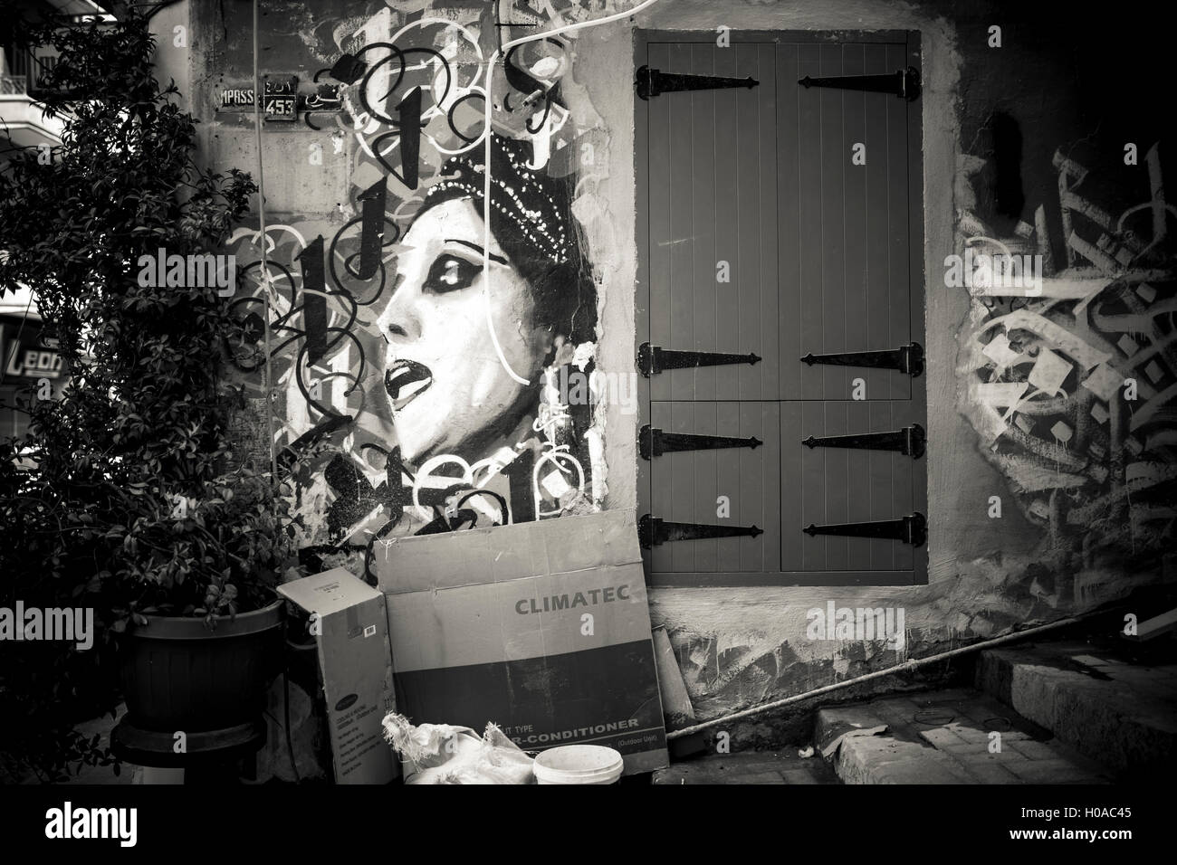 Les graffitis à Beyrouth - 01/08/2015 - Liban / Beyrouth - Gemayze, Beyrouth, août 2015. Fayruz par Yazan Halwani comme il est maintenant - Bilal Tarabey / Le Pictorium Banque D'Images