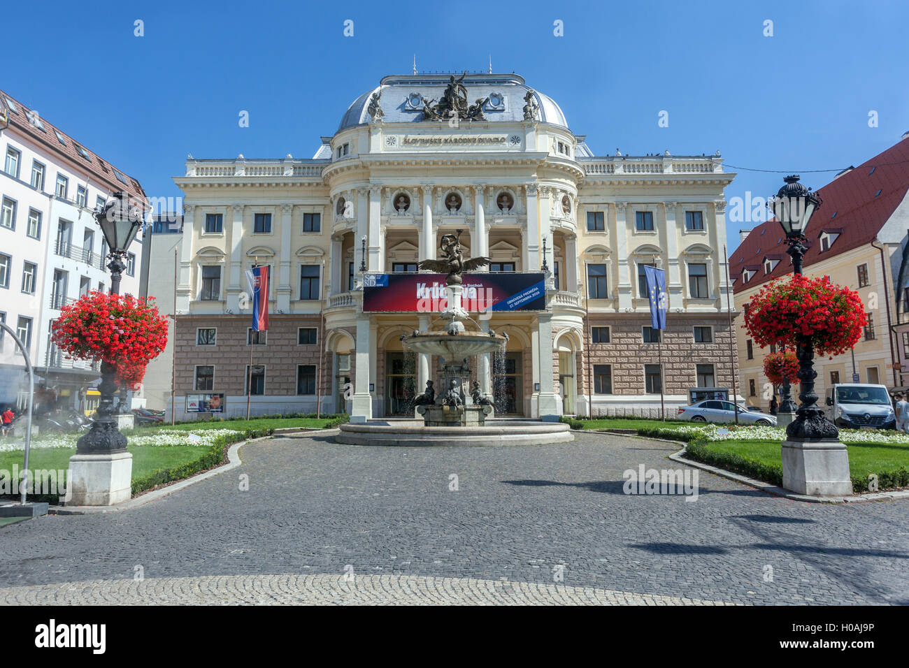 L'ancien bâtiment du Théâtre National Slovaque sur place Hviezdoslav, Bratislava, Slovaquie, Europe Banque D'Images