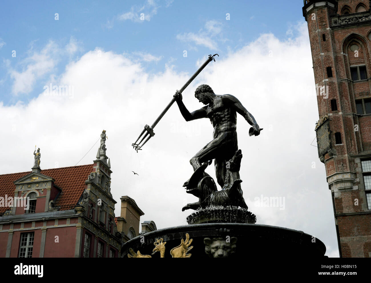 La Pologne. Gdansk. Fontaine de Neptune. Projet a été réalisée par Abraham van den Brocke (1572-1628). Statue par Piotr Flamand Husen. Banque D'Images