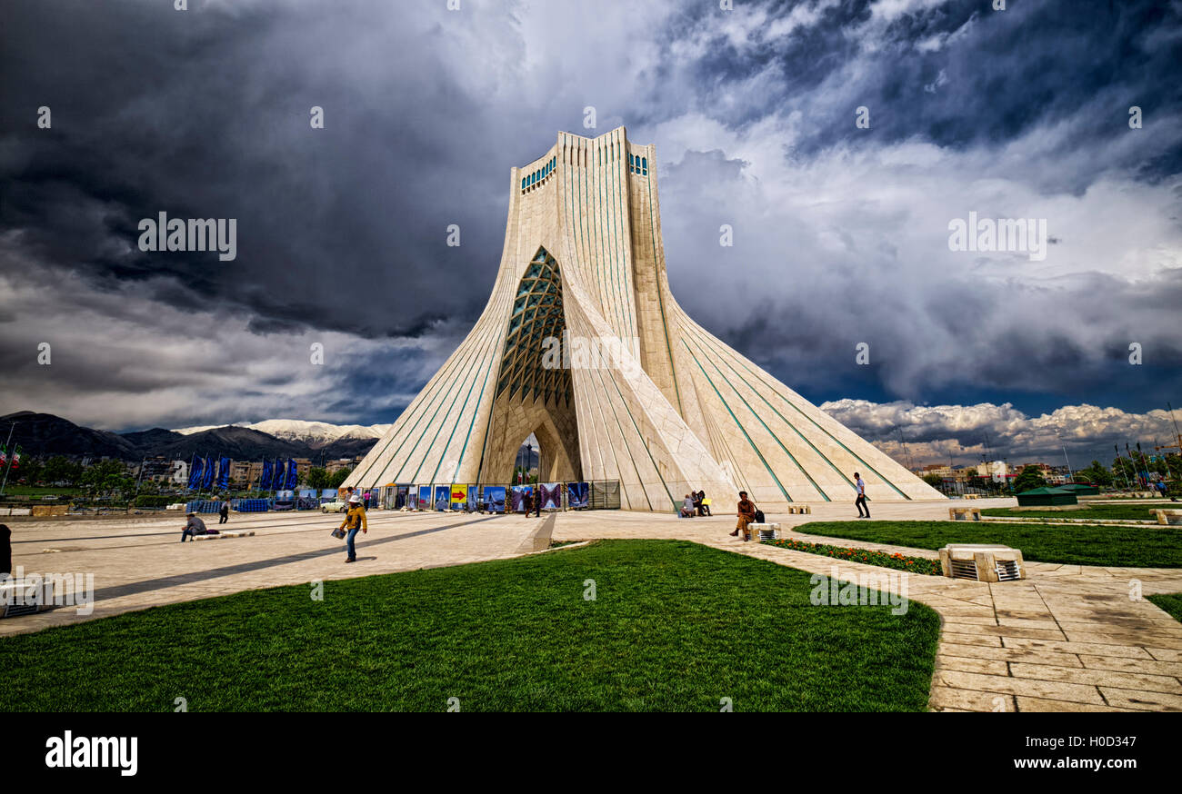 Vue sur la tour Azadi Banque D'Images