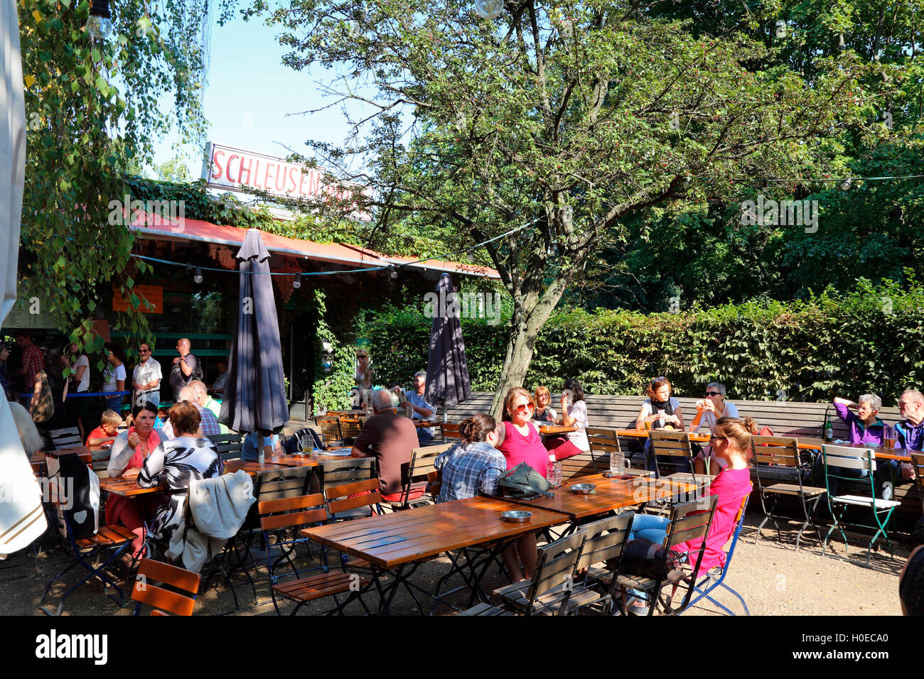 Schleusenkrug Tiergarten Berlin beer garden Banque D'Images