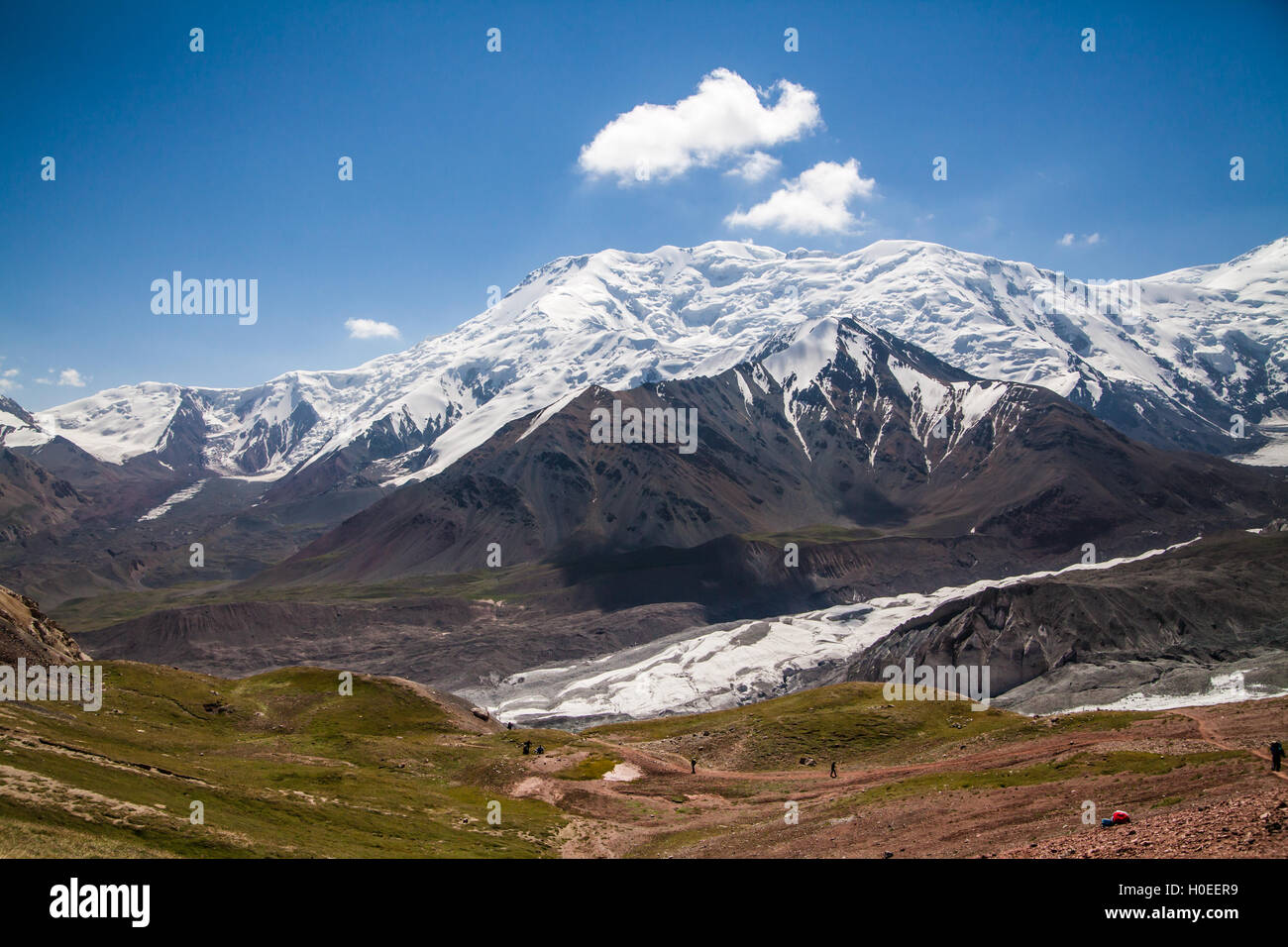 Montagnes du Pamir. Route de la Camp pic Lénine I. Banque D'Images