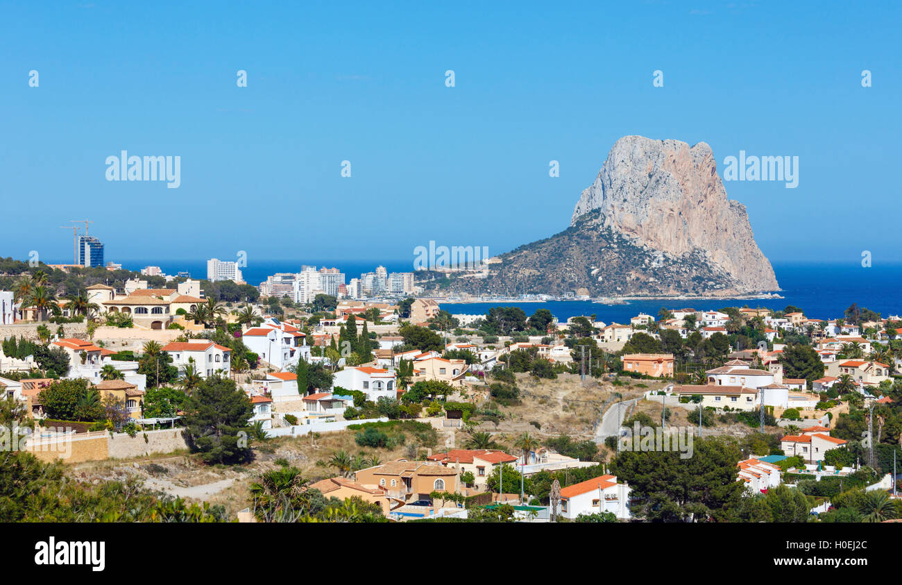 (Célèbre rocher Penon de Ifach de Calpe) ville à Costa Blanca (Valencia ...