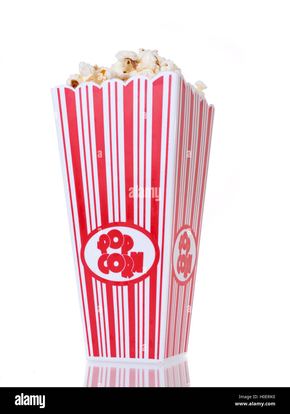 Pop corn isolé sur fond blanc Banque D'Images