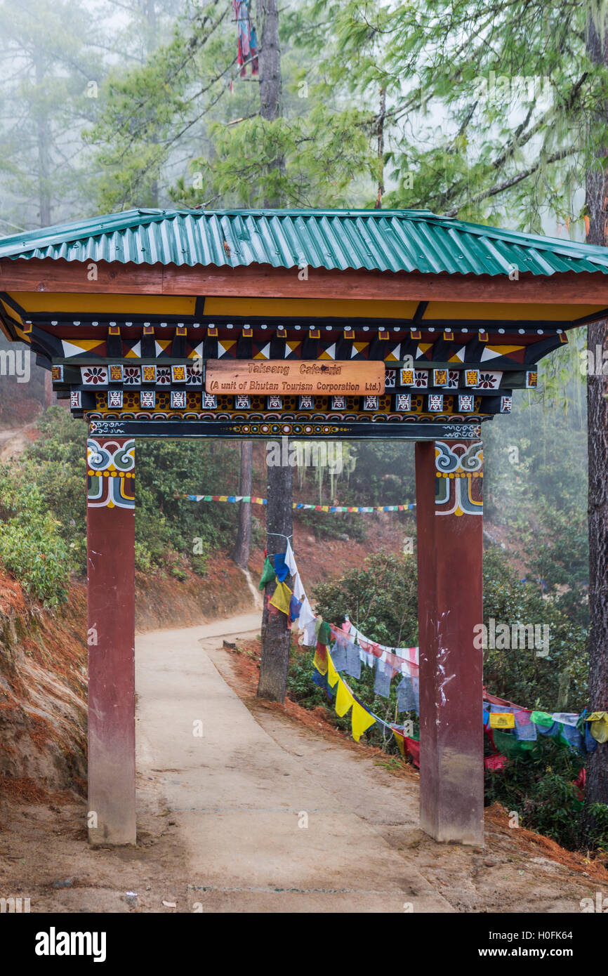 Ascension de la Tiger's Nest Taktsang monastère près de Paro, Bhoutan Banque D'Images