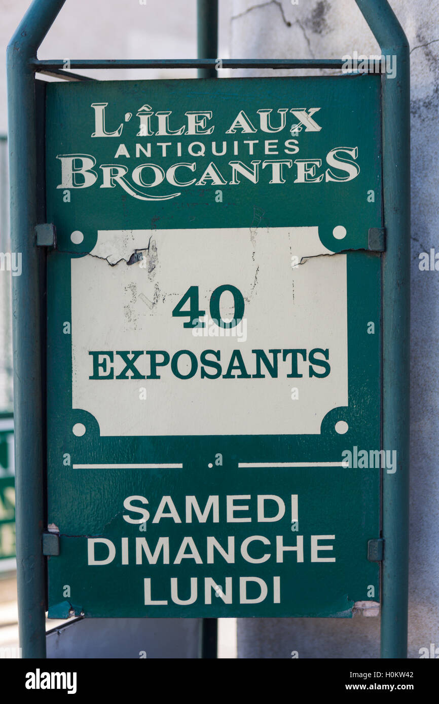 Antiquités en vente, Isle-sur-la-Sorgue, Luberon, Provence, France Banque D'Images