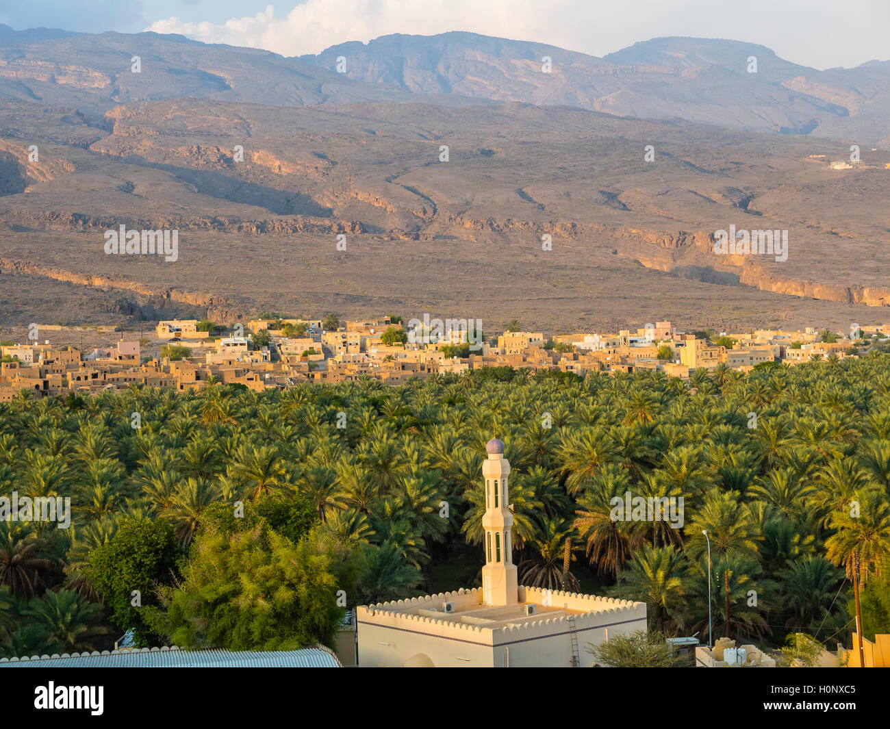 Al-Hamra, oasis dans le Jebel Shams, Wadi Misfah, village de montagne, Al Hajar al Gharbi Mountains, Ad Dakhiliyah, Oman Banque D'Images