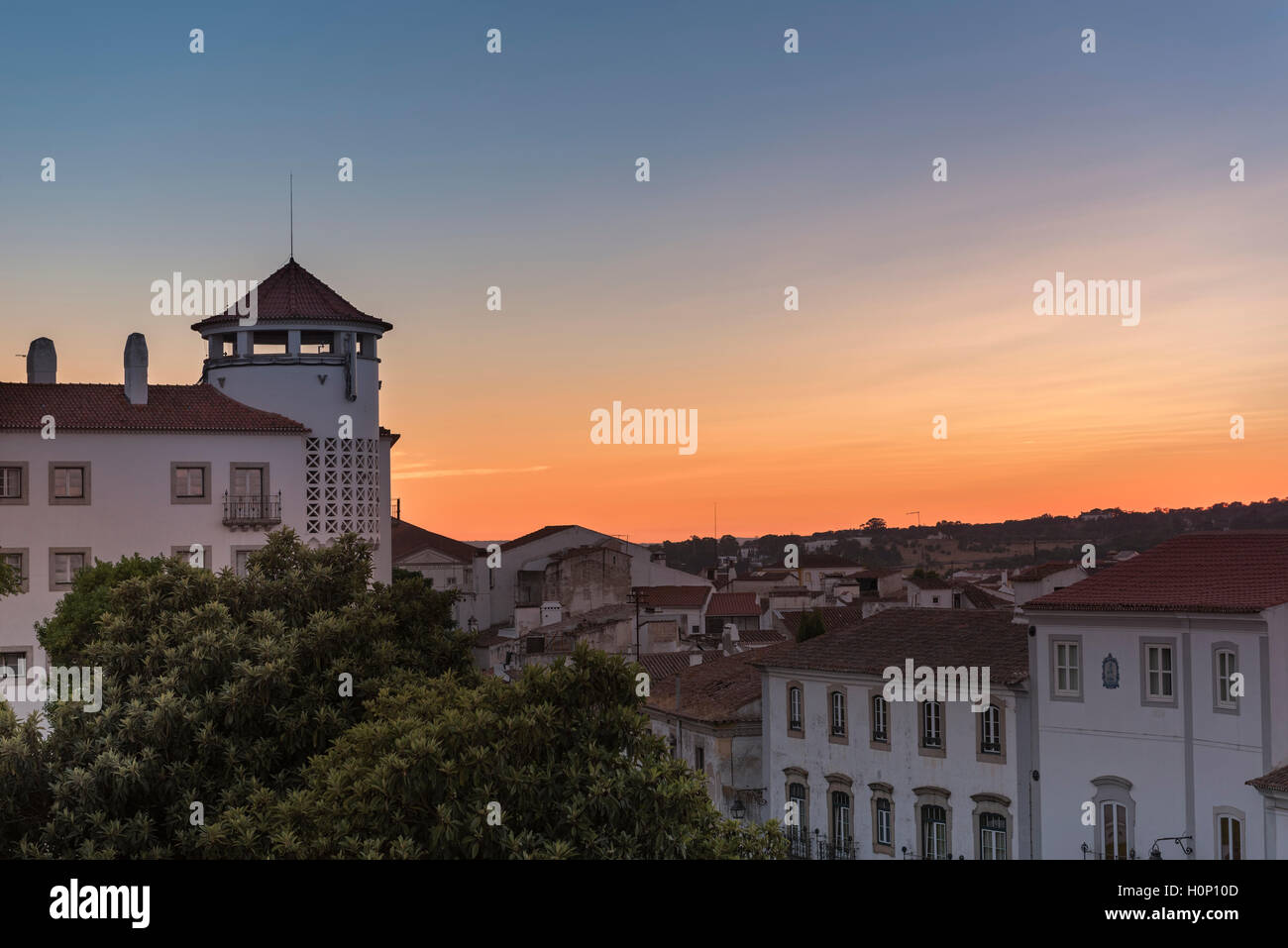 Vue sur la ville au coucher du soleil l'Alentejo Evora Portugal Banque D'Images