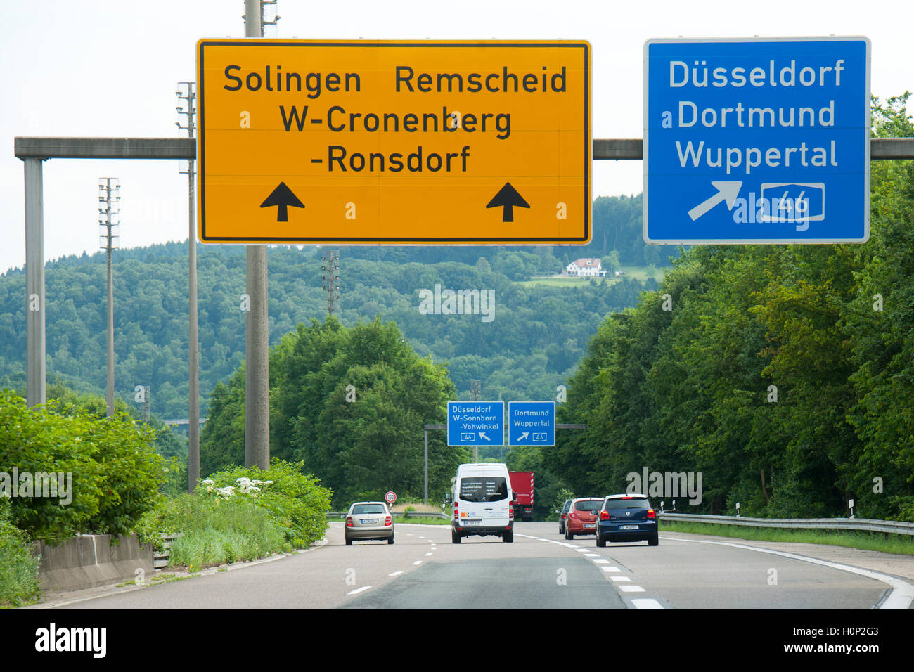 L'Allemagne, en Rhénanie du Nord-Westphalie, à l'Autobahn Sonnborner Kreuz Banque D'Images