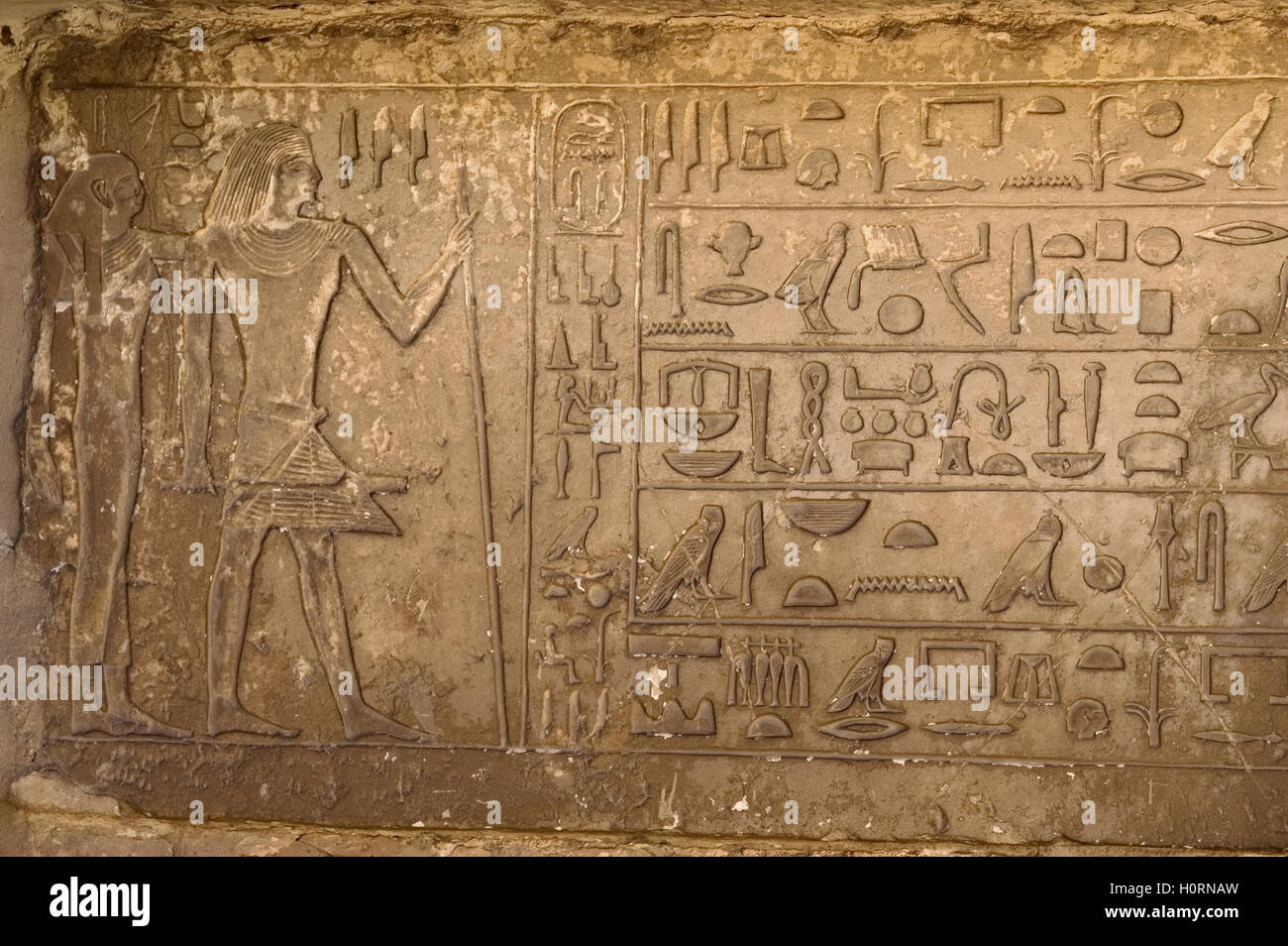 L'Égypte. Nécropole de Saqqara. Mastaba. Le soulagement. L'intérieur. Vieux Royaume. Banque D'Images