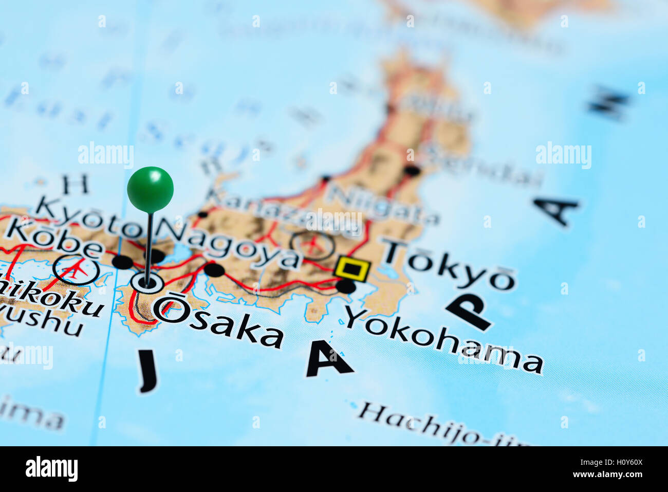 Osaka épinglée sur une carte du Japon Banque D'Images