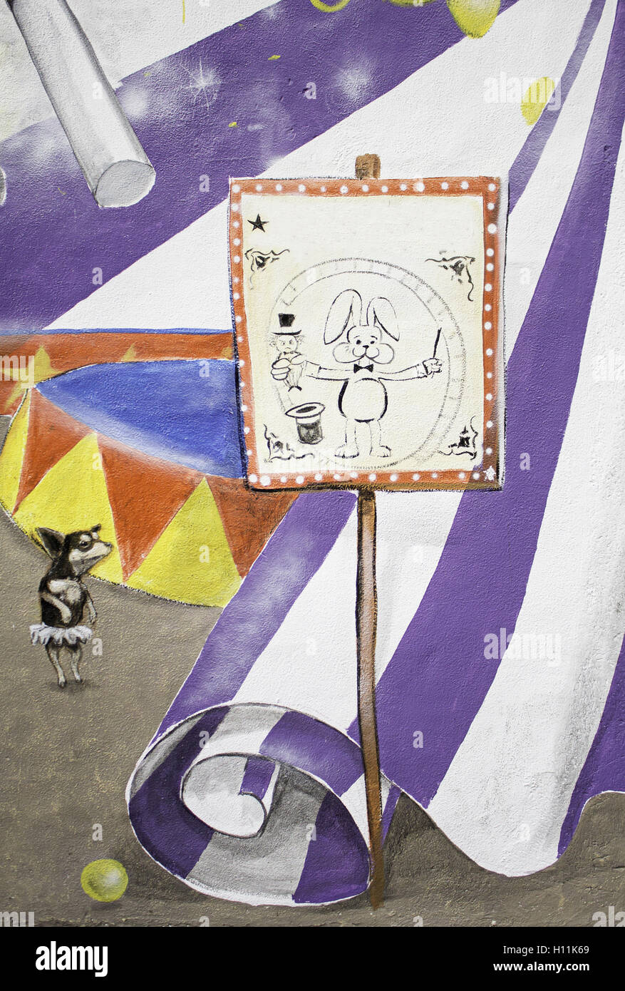 Dog dancing mur intérieur dessiné circus fun Banque D'Images