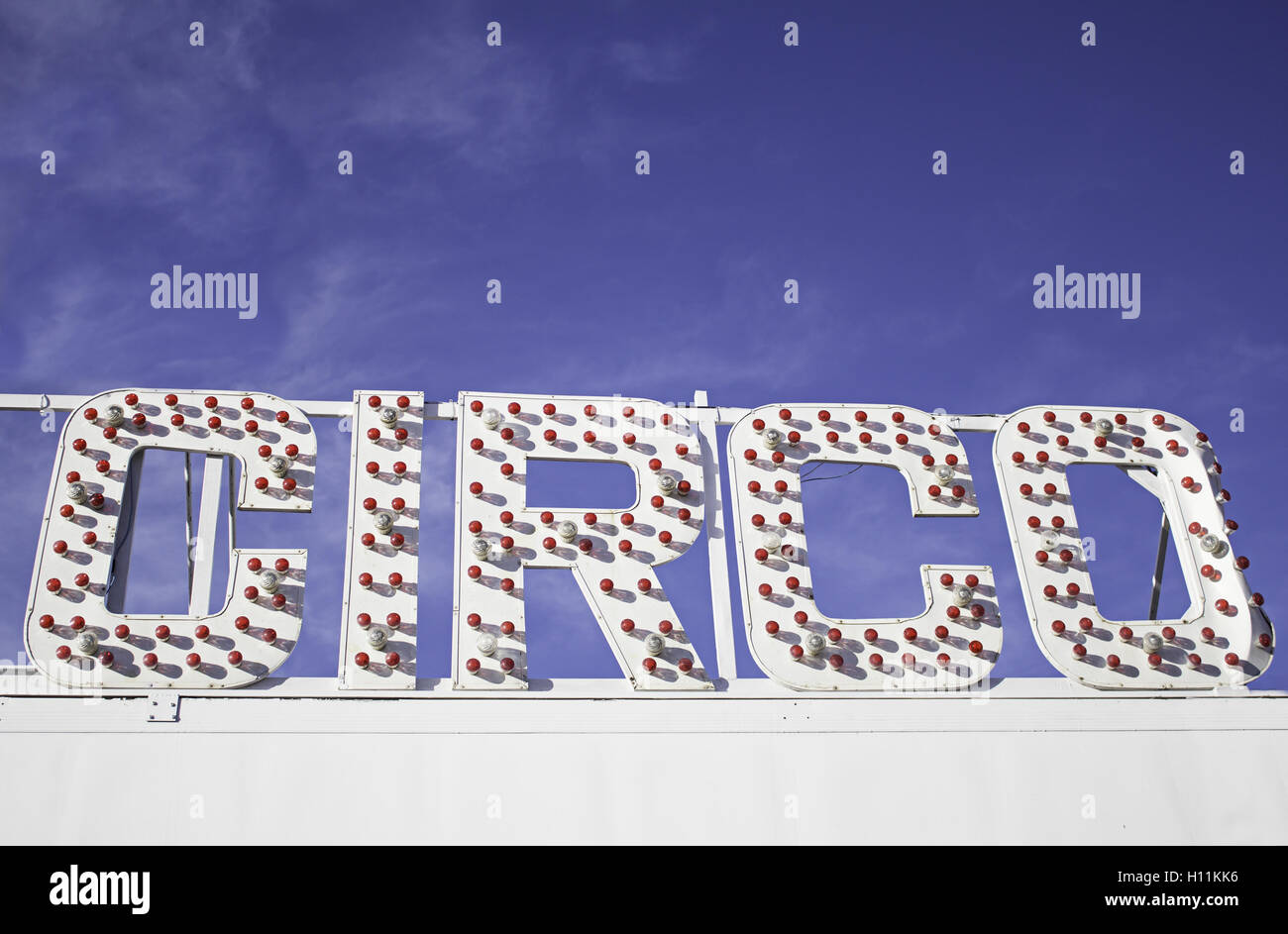 Affiche de cirque avec les ampoules, de célébration et d'événement Banque D'Images