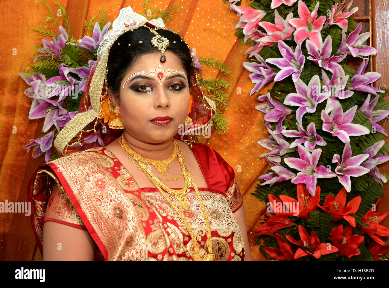 Mariée - une belle femme bengali durant la cérémonie de son mariage Banque D'Images