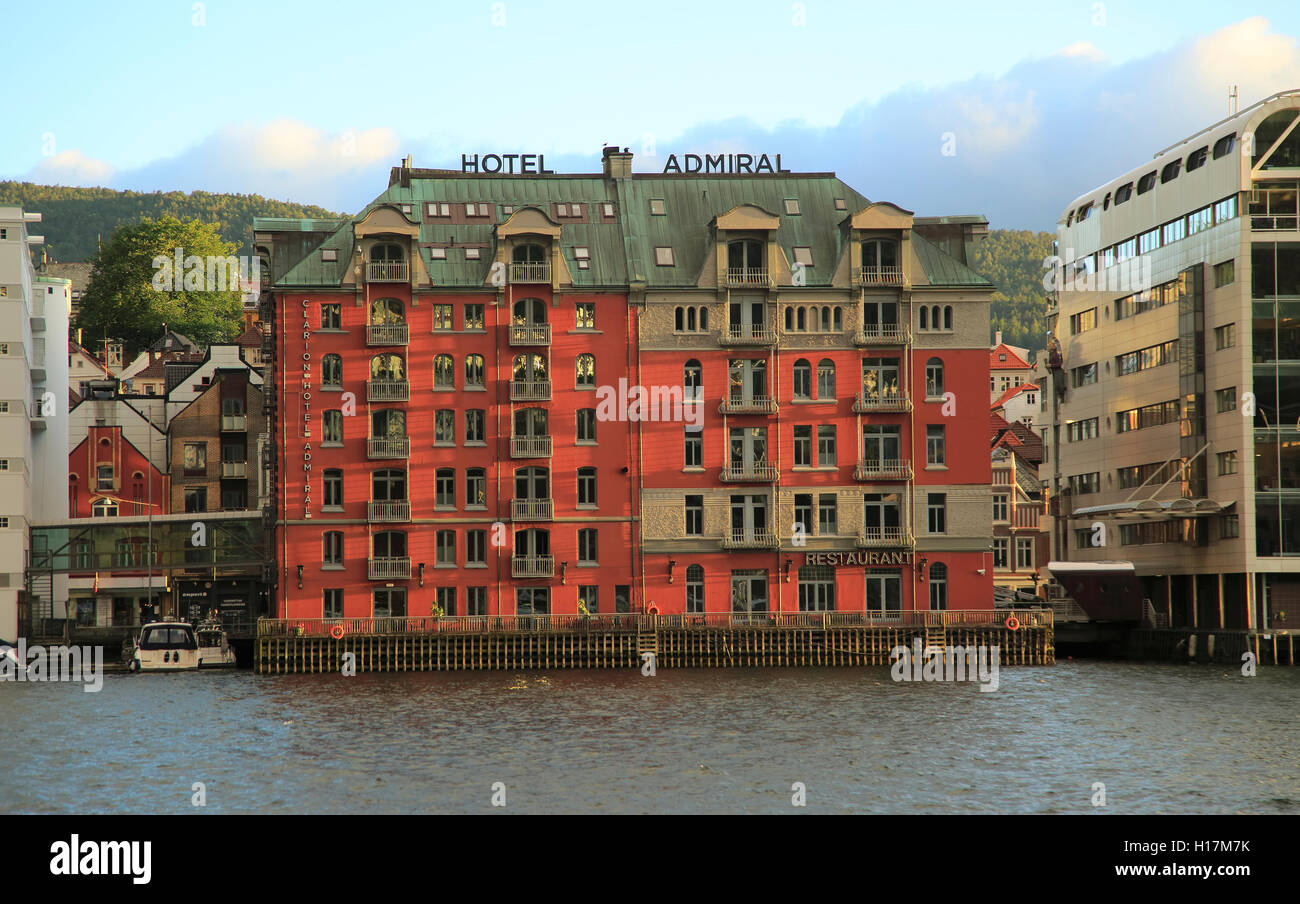 Hotel Admiral sur waterside de Vagen le port, la ville de Bergen, Norvège Banque D'Images