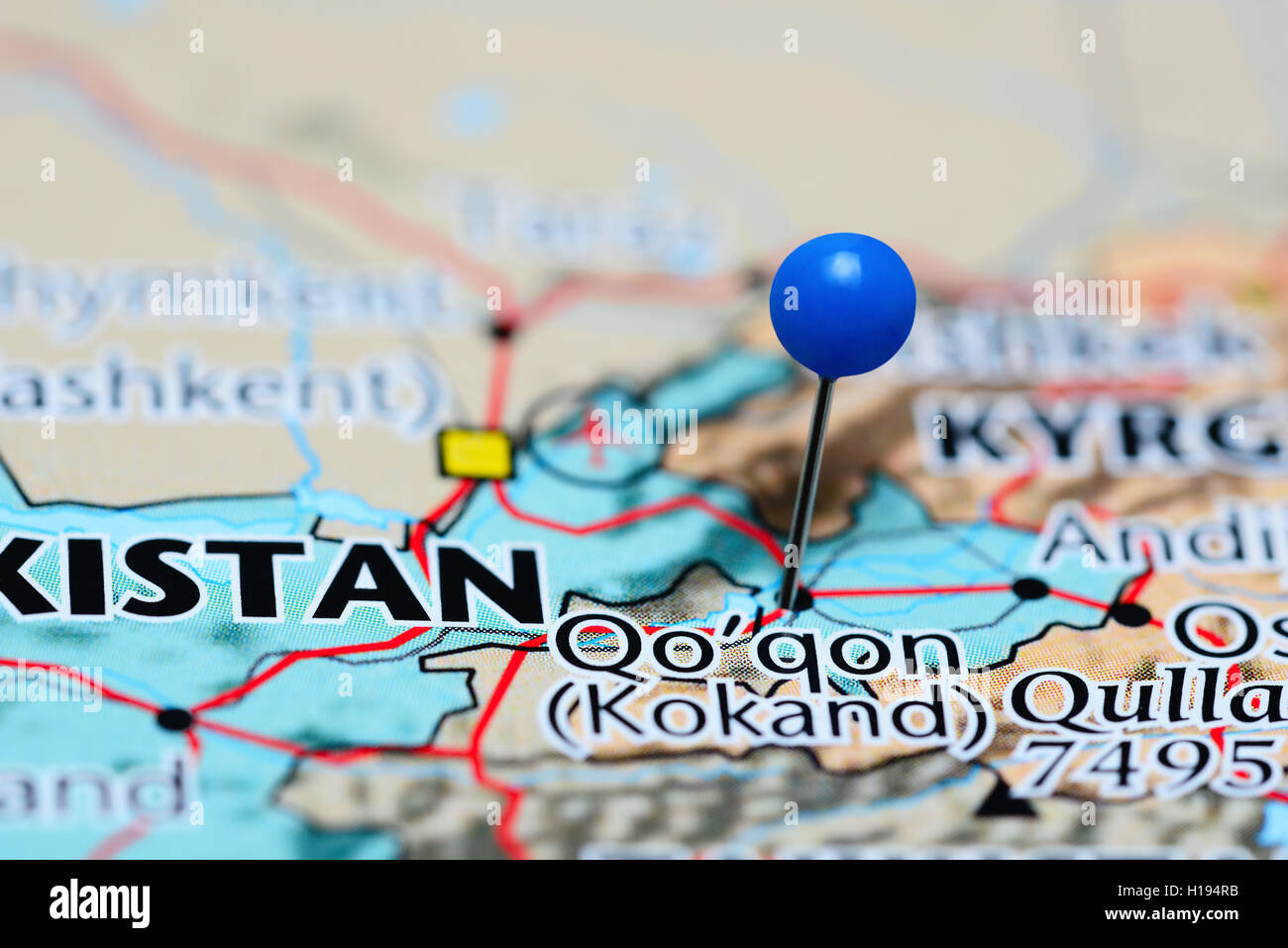 Kokand épinglée sur une carte de l'Ouzbékistan Banque D'Images