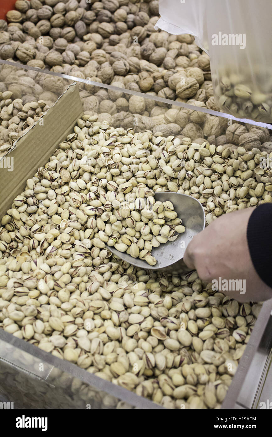 Pistaches et noix d'entreposer des aliments, écrous Banque D'Images