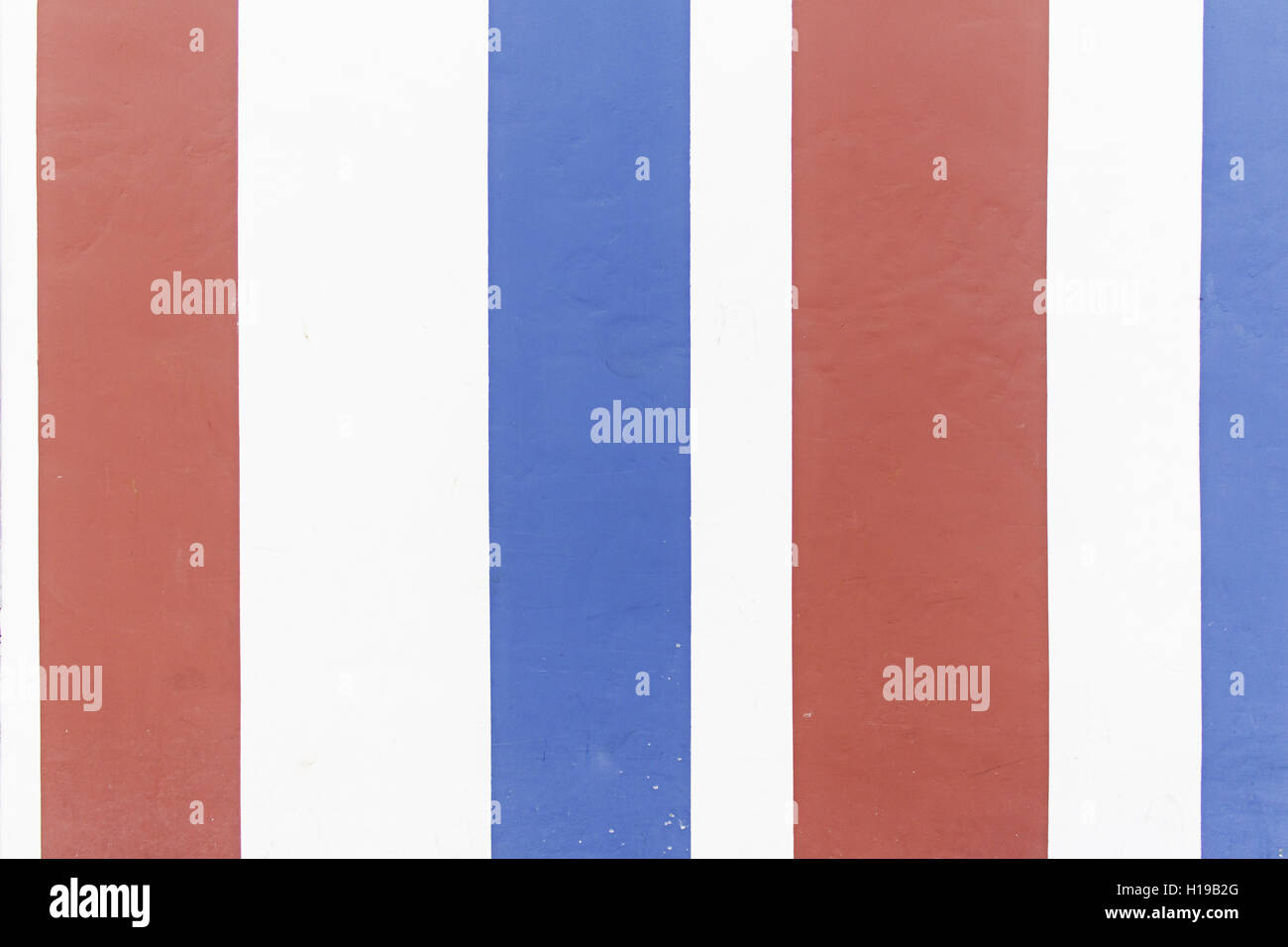 Mur avec lignes verticales de couleur, de construction Banque D'Images