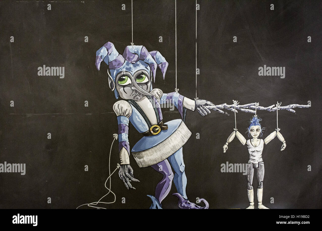 Avec de petites marionnettes, poupées femme et la peur Banque D'Images
