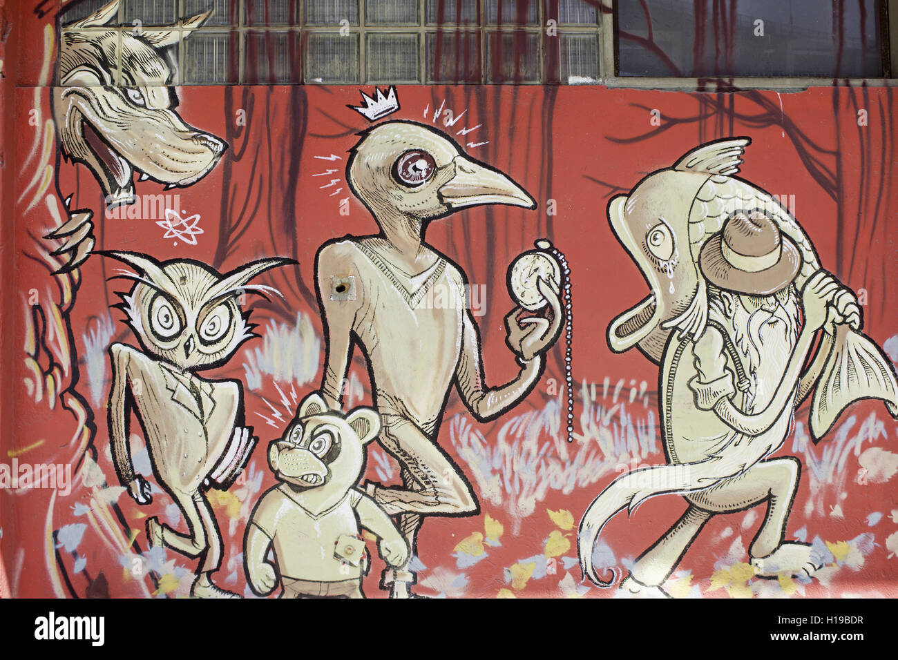 Monstres tirés sur rue en milieu urbain, décoration murale Banque D'Images