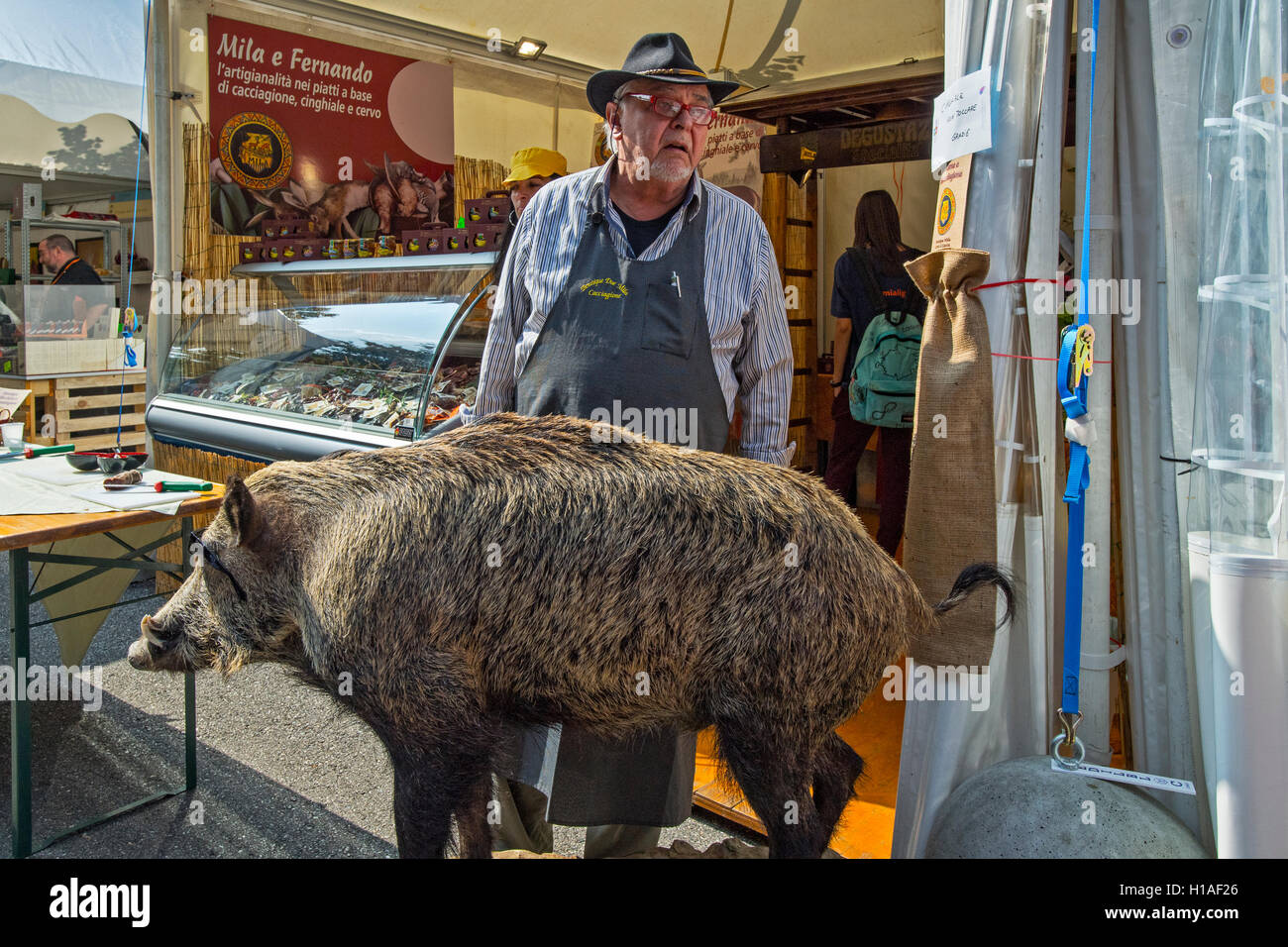 Italie Piémont Turin - Terre - 2016 d'autres "Salone del Gusto" - Le thème de l'édition de cette année est d'AIMER LA TERRE.Stand Toscane - © Realy Easy Star/Alamy Live News Banque D'Images