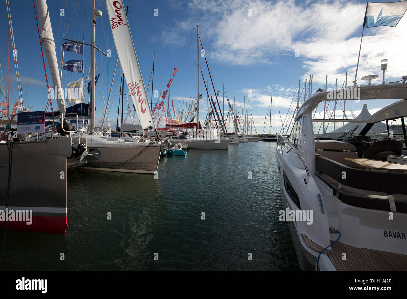 Southampton, UK,22 Septembre 2016,une vue sur la Marina à la Southampton Boat Show 201 Crédit : Keith Larby/Alamy Live News Banque D'Images