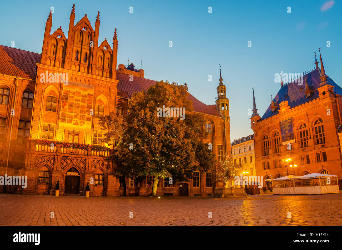 Torun, Pologne : vieille ville, l'hôtel de ville. Banque D'Images