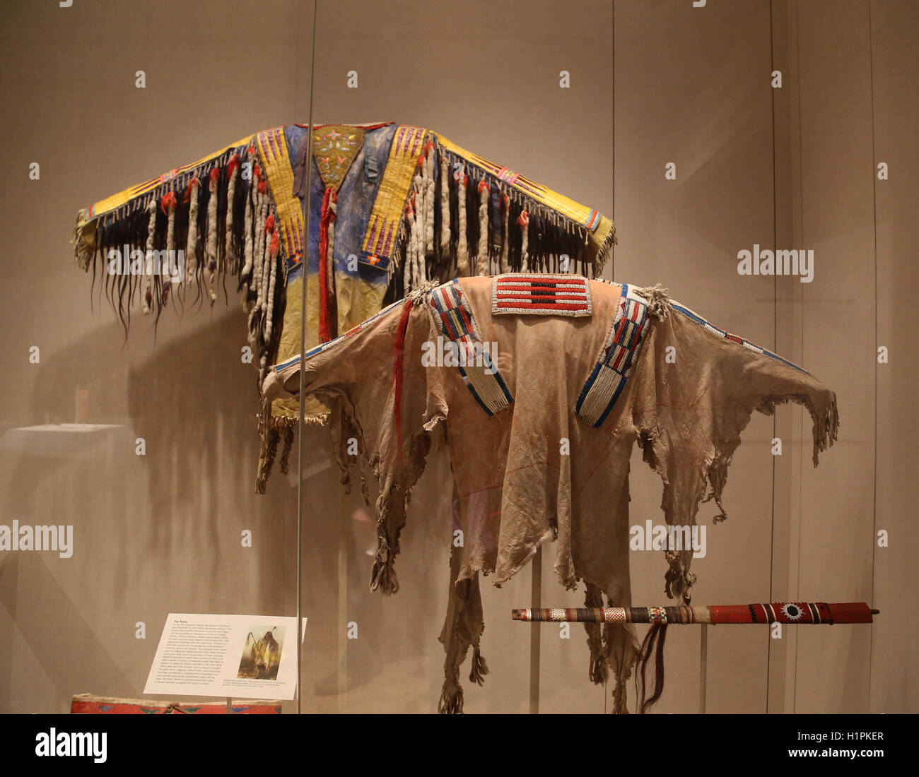 L'Amérique du Nord. Les populations autochtones. Les plaines. Les vêtements. 19e siècle. Banque D'Images