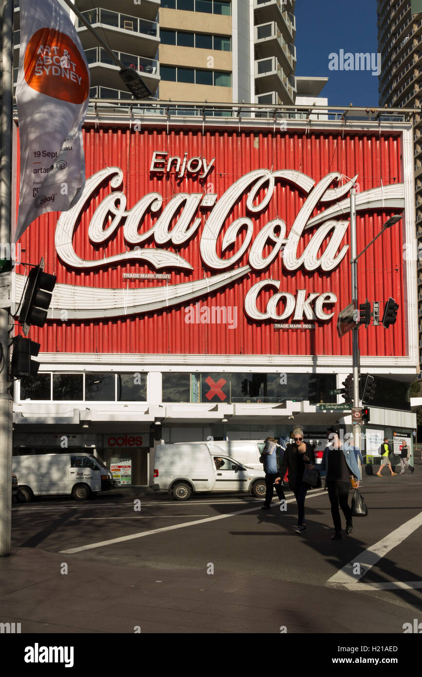 Célèbre billboard pour Coca Cola King's Cross Sydney NSW Australie Banque D'Images