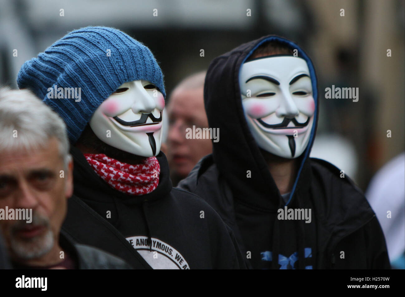 Newcaslte-upon-Tyne, Royaume-Uni. Sep 24, 2016. Samedi le 24 septembre de 2016. Anonymous masques sont portés mes quelques membres de Newcastle Unit. Crédit : Dan Cooke/Alamy Live News Banque D'Images