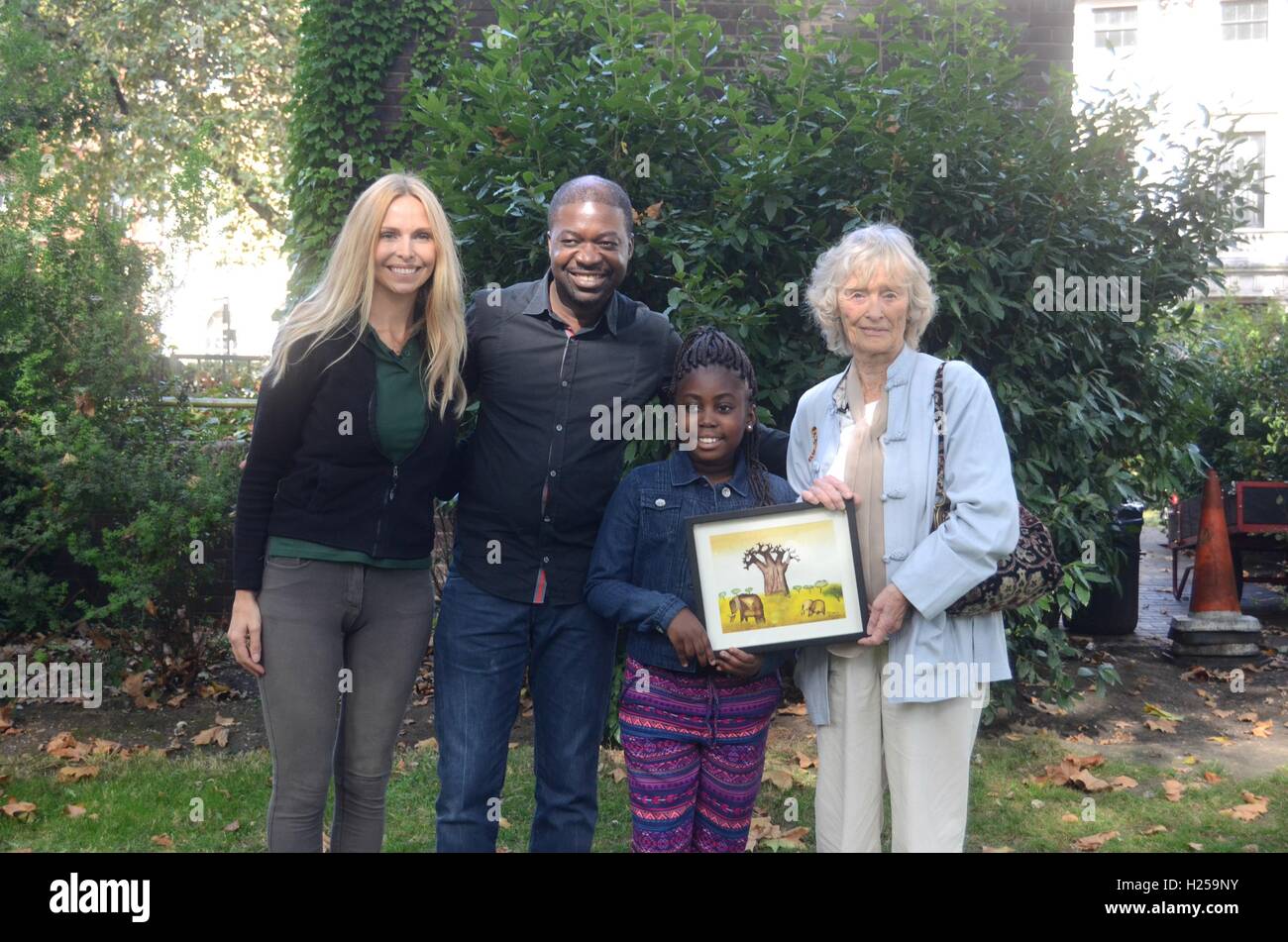 Virginia McKenna et Anneka Svenska rejoint les manifestants pour les droits des animaux à Londres. Banque D'Images