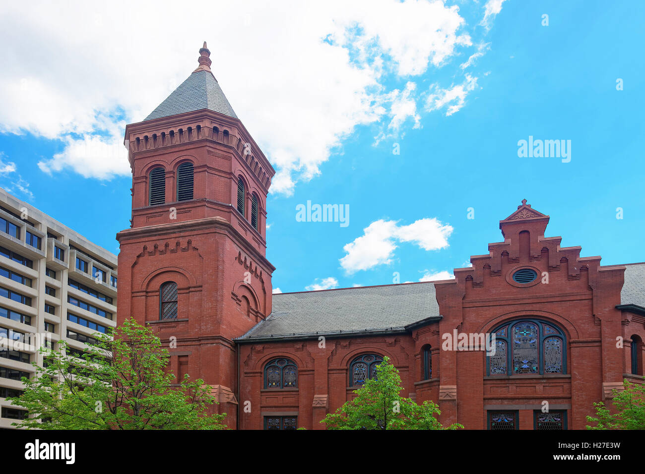 Église évangélique allemande de Concordia et le presbytère est situé à Washington D.C., USA. Il est souvent désigné comme l'Église Unie. Il a été construit en 1833 et reconstruit en 1932. Banque D'Images