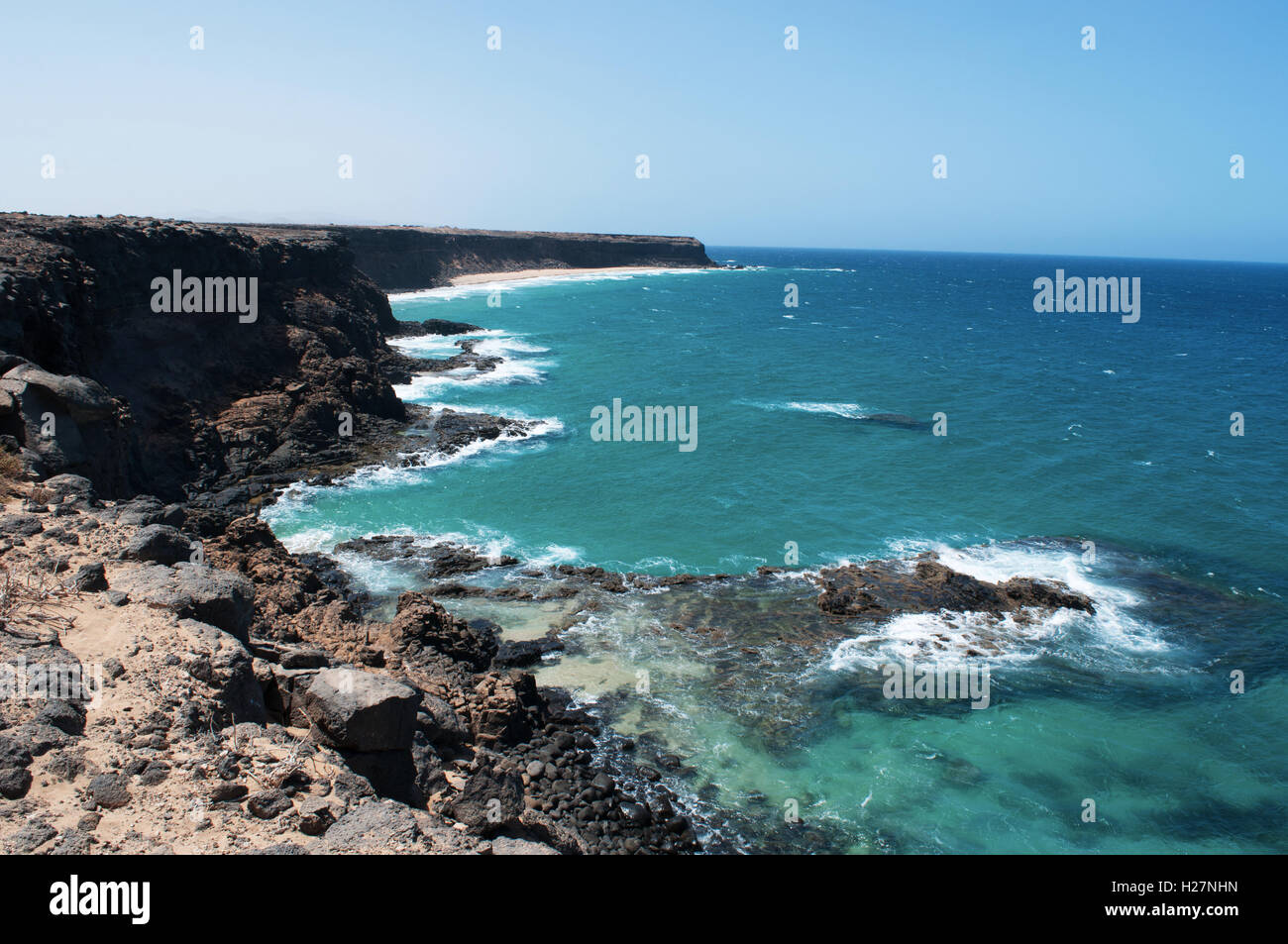 Fuerteventura, Îles Canaries, Afrique du Nord, Espagne : vue de la plage de Playa de la Escalera, l'un des plus célèbres de la côte nord-ouest Banque D'Images