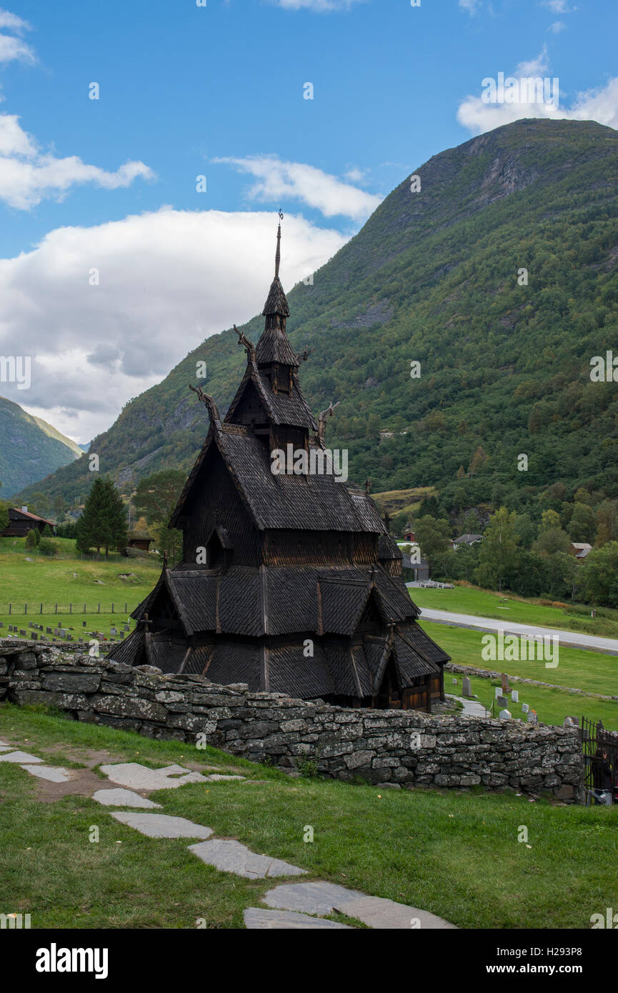 La Norvège, Laerdal. Église Borgund Borgund Stavkirke aka Laerdal. Construit sans clous ou de métal en 1150. Banque D'Images