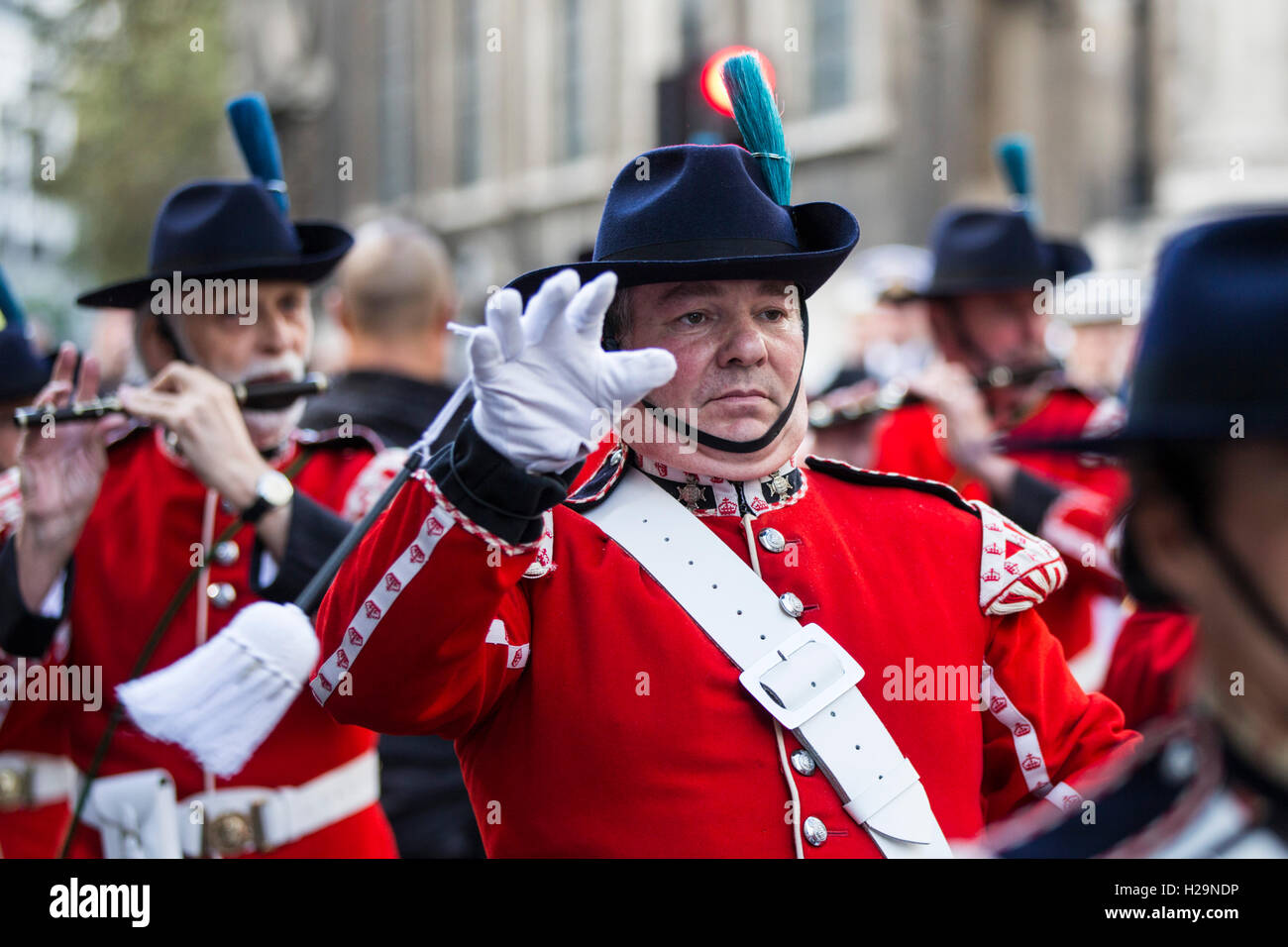 Londres, Royaume-Uni. 25 Septembre, 2016. Pearly Kings and Queens Harvest Festival à Guildhall Yard, Londres, Angleterre. Crédit : une image-photographie/Alamy Live News Banque D'Images