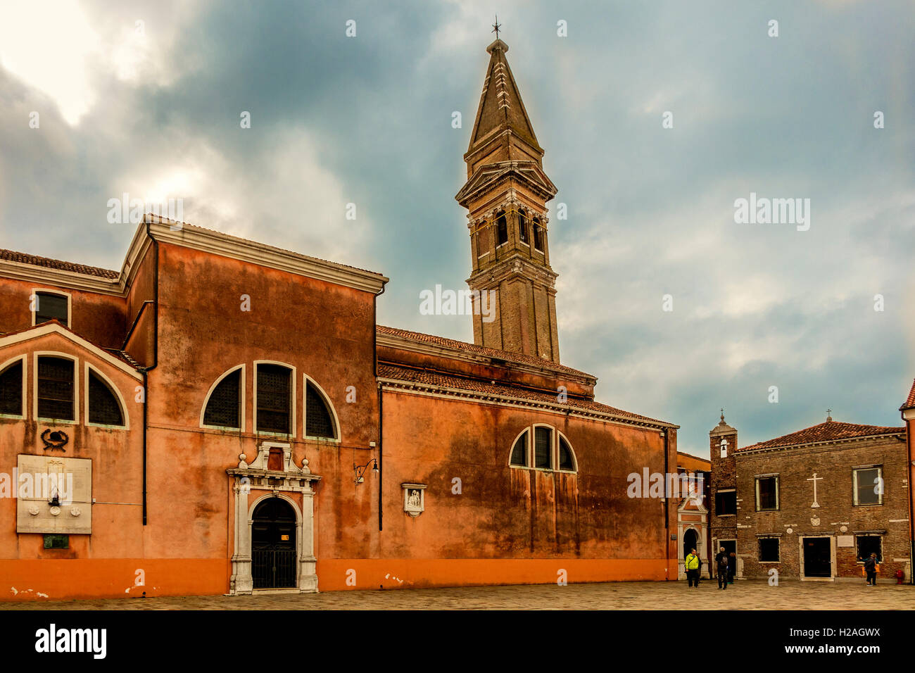 La place de l'église de l'Île Burano Italie Venise Banque D'Images