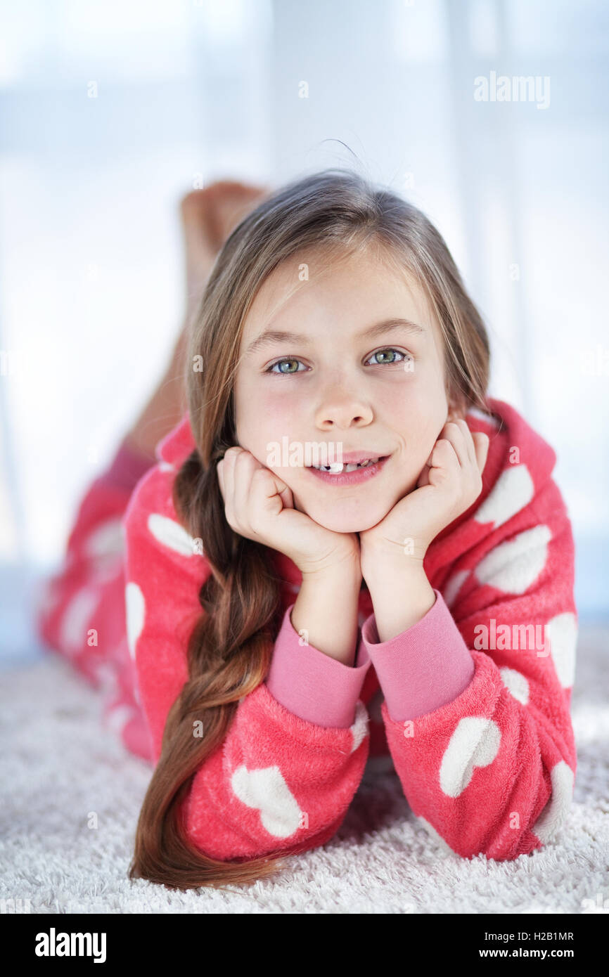 En pyjama enfant Banque D'Images