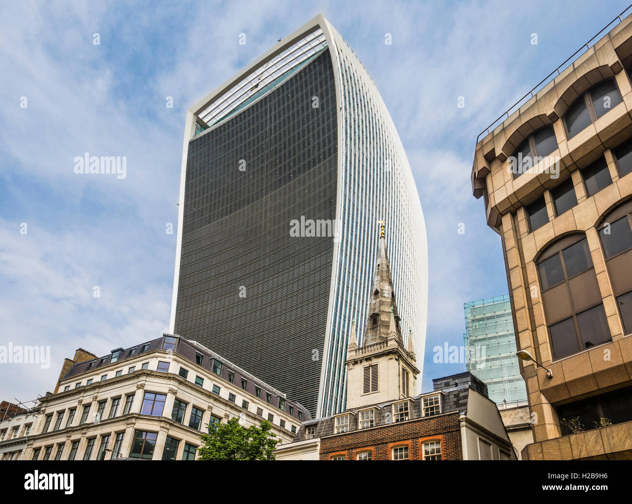 La Grande-Bretagne, l'Angleterre, Ville de London, 20 Bâtiment postmoderne Fenchurch Street , connu comme 'le talkie-walkie' de Eastcheap Banque D'Images