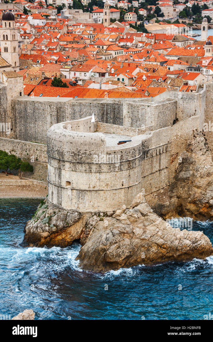 Fort Bokar, considéré comme l'un des plus anciens exemples d'une casemate forteresse. Dubrovnik, Croatie. Banque D'Images