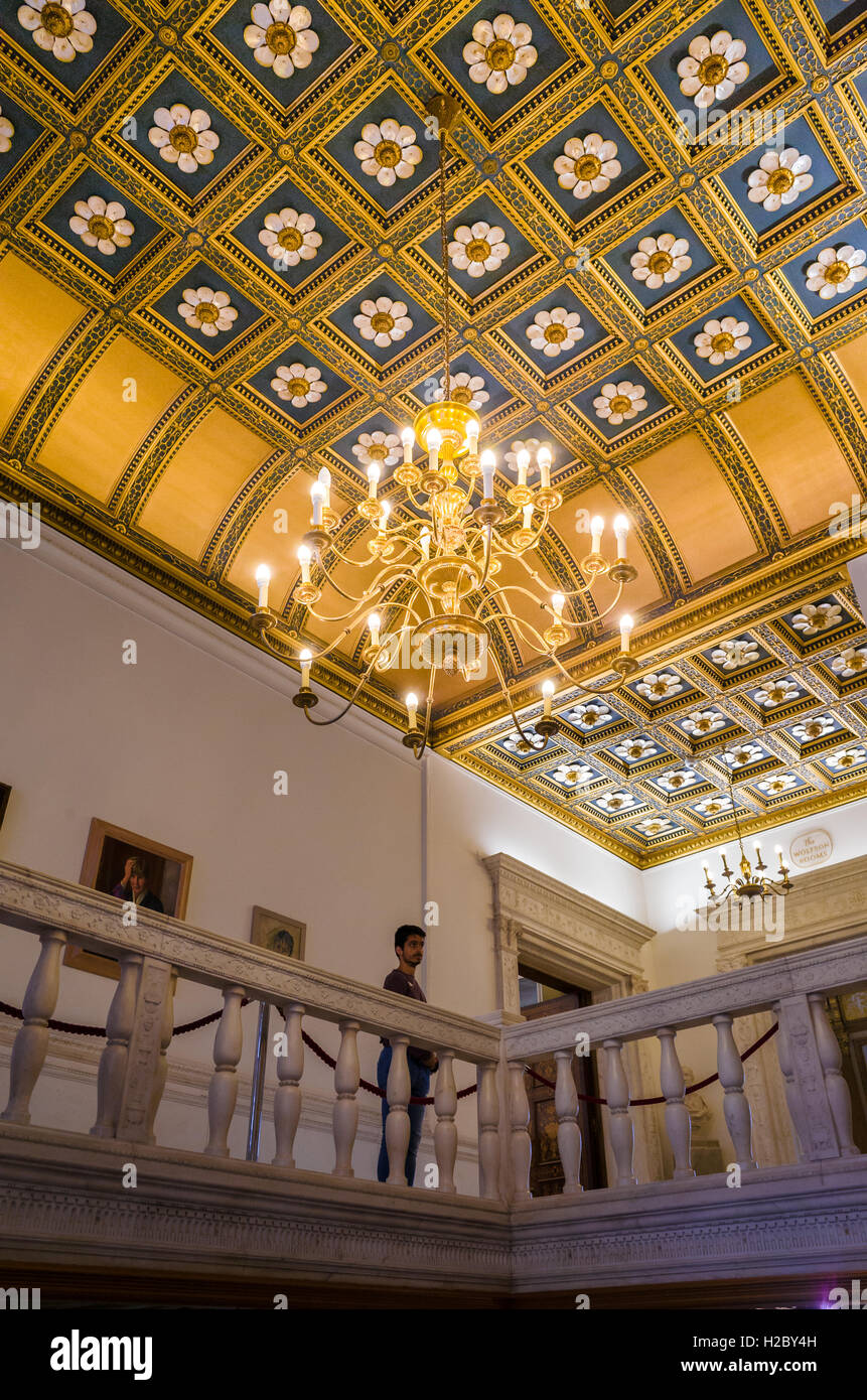 Plafond au-dessus de l'escalier du président à la Royal Society, Londres, Angleterre. Banque D'Images