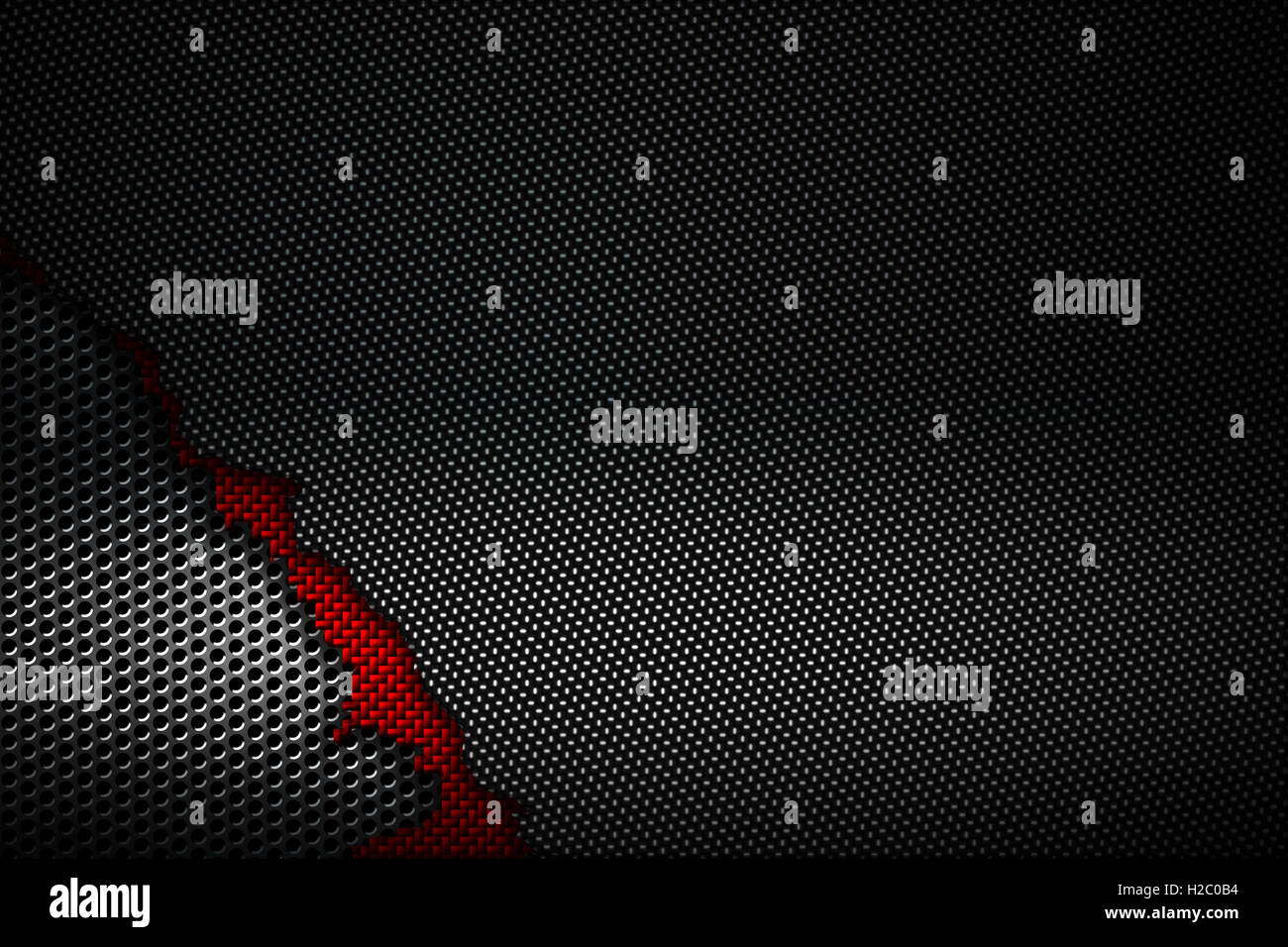 La fibre de carbone noir et rouge larme sur le grillage métallique noir. contexte et la texture. 3d illustration. Banque D'Images