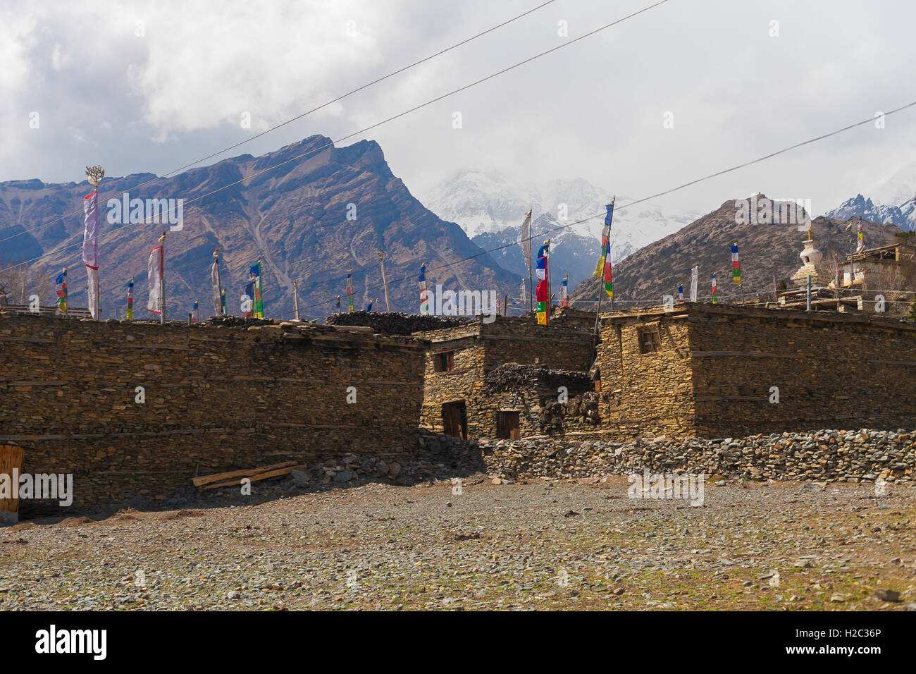 Photo paysage Montagnes Himalays Printemps Village authentique.Asie Nature matin.Vue sur les randonnées en montagne.pict horizontale Banque D'Images