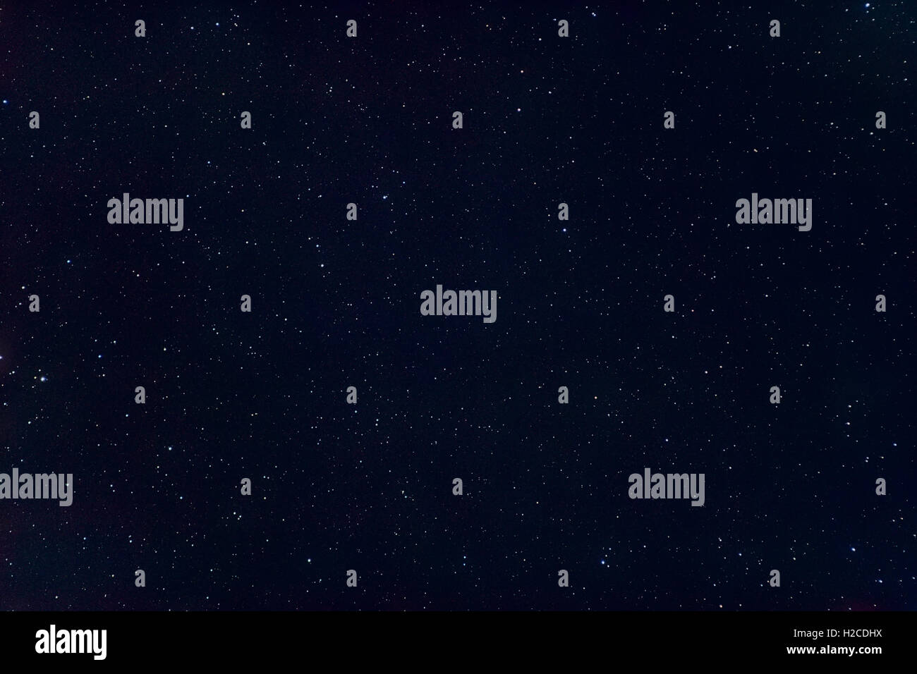 L'univers de l'espace Astronomie Résumé Contexte : Nuit noire avec des étoiles du ciel. Peut être utilisée comme papier peint. Banque D'Images