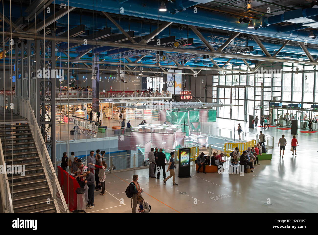 L'intérieur du centre Pompidou à Paris, France Banque D'Images