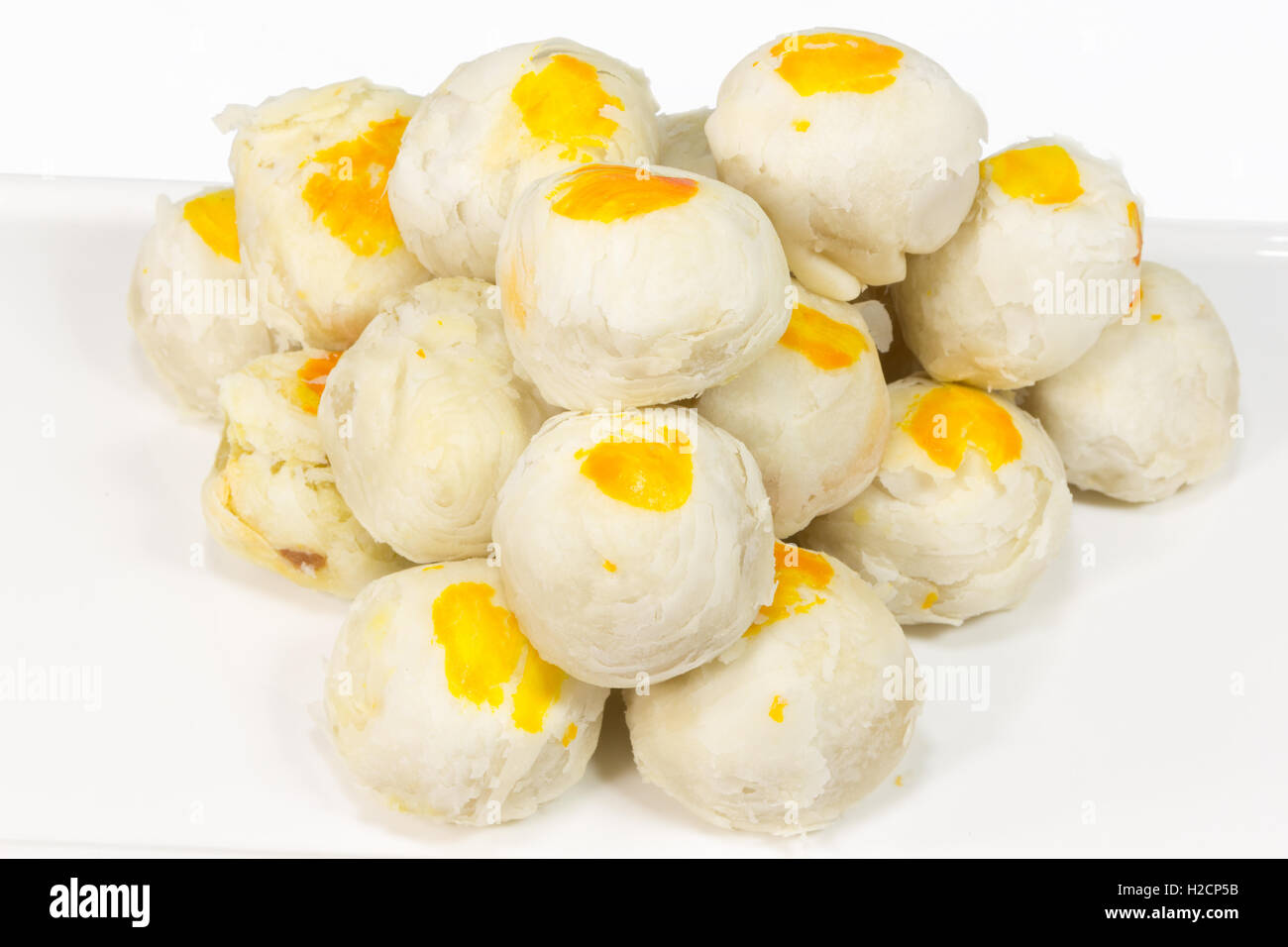 Pâtisserie chinoise on white plate Banque D'Images