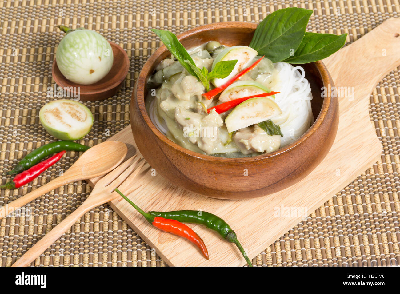 Avec du poulet au curry vert, la nourriture thaïe Banque D'Images