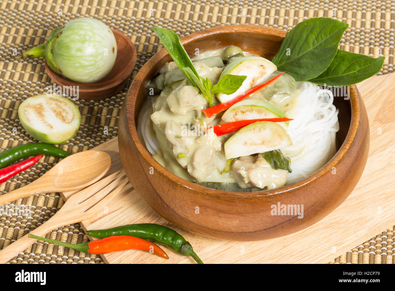 Avec du poulet au curry vert, la nourriture thaïe Banque D'Images