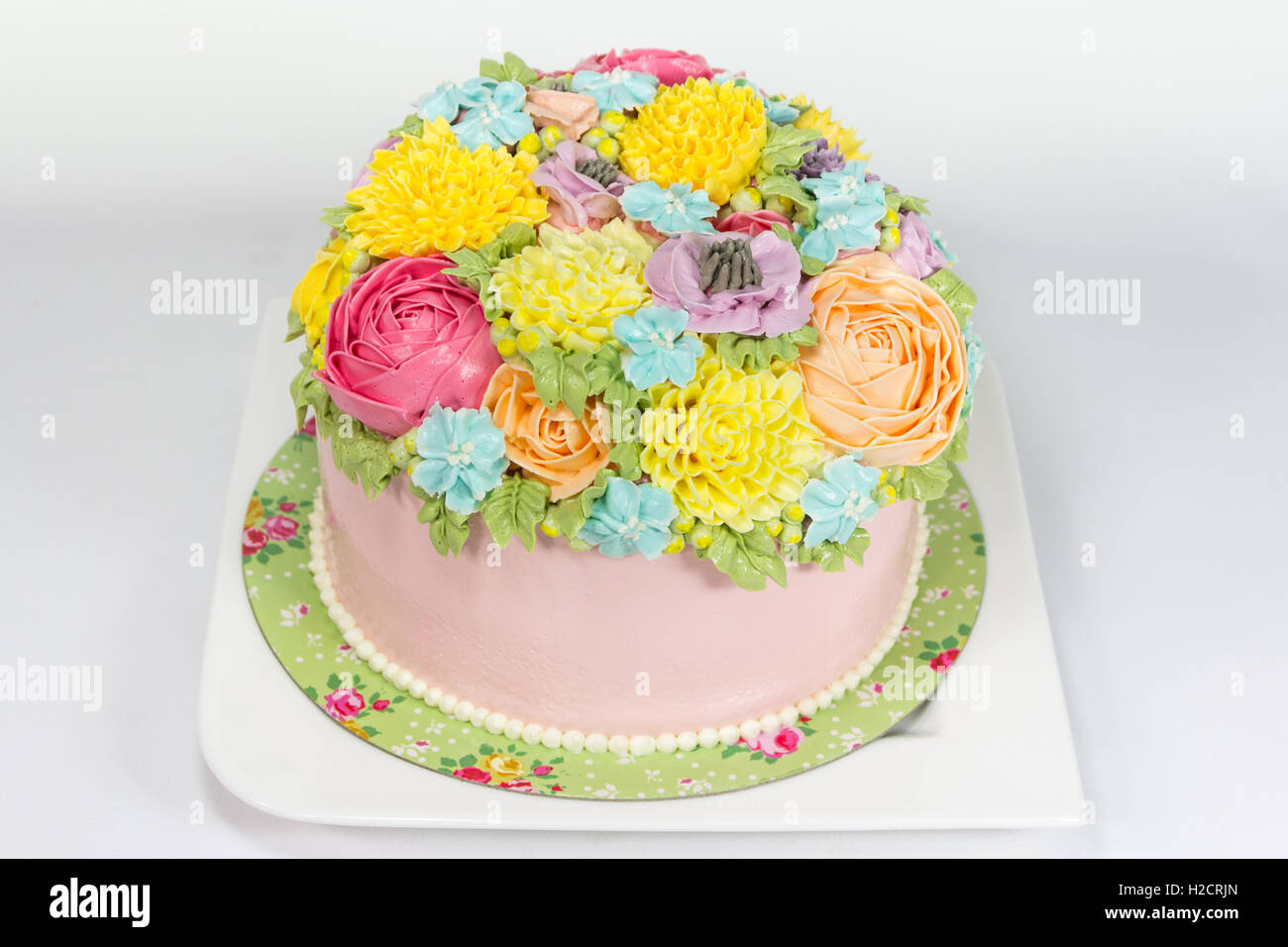 Beau gâteau décoré de fleurs Banque D'Images